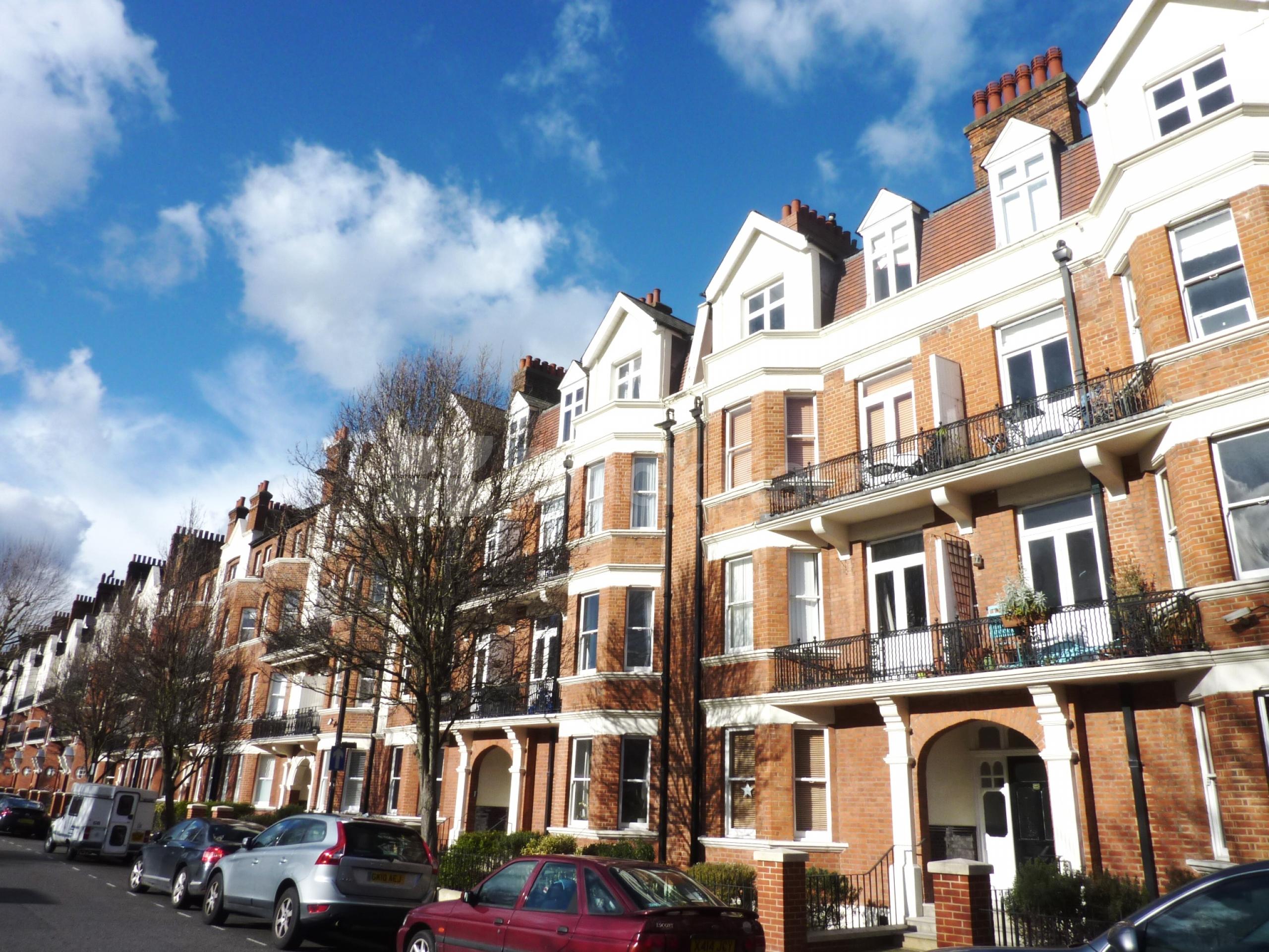 			NEW INSTRUCTION!, 3 Bedroom, 1 bath, 1 reception Flat			 Delaware Mansions Delaware Road, MAIDA VALE W9